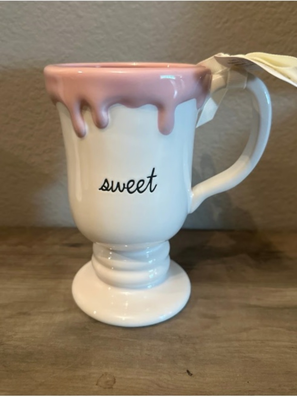 Ceramic Pedestal Mug with Pink Drip Accent - White and Pink